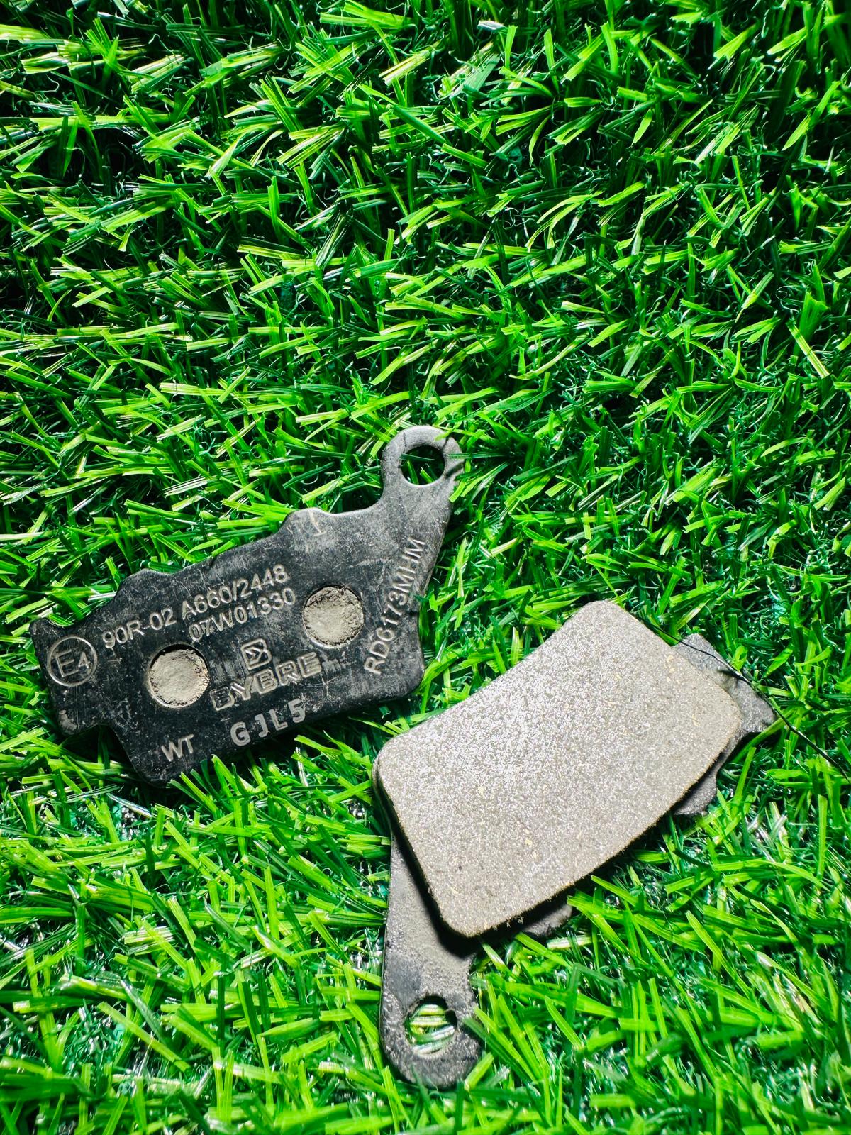 Front Disc Break Pad (DE151037) image 2